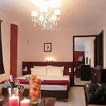 Arcadia & Hotel 3*